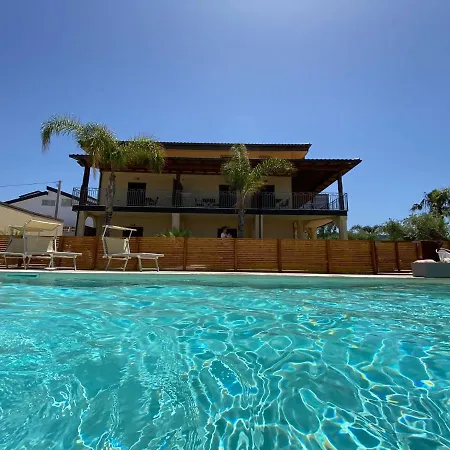 D'aquino Bed & Breakfast 4*