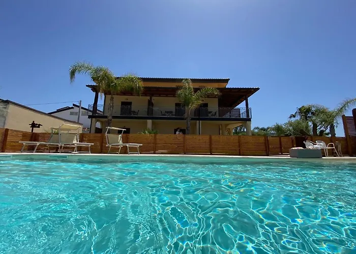 D'aquino לינה וארוחת בוקר 4*