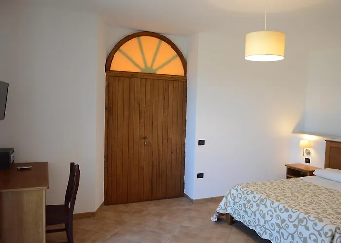 לינה וארוחת בוקר D'aquino 4*