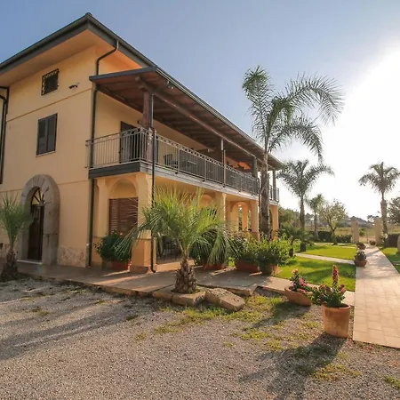 D'aquino Bed and breakfast 4*