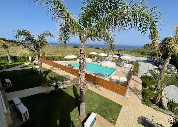 D'aquino Nocleg ze śniadaniem 4*